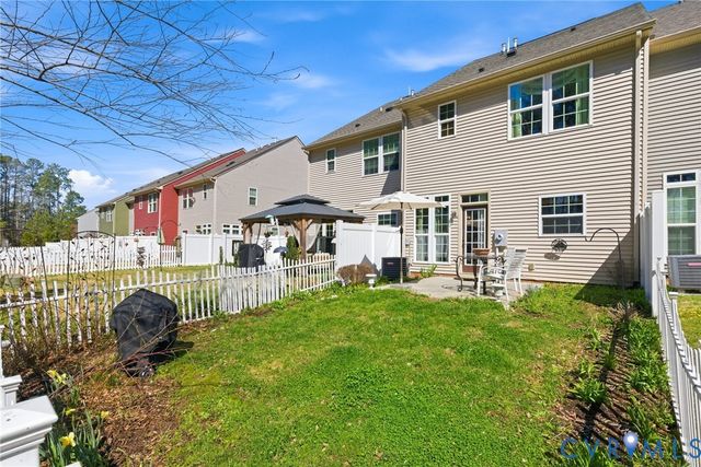 8962 Ringview Dr, Mechanicsville, VA 23116