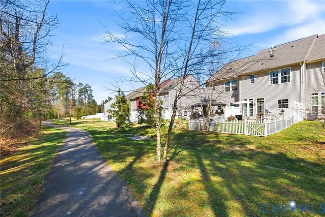 8962 Ringview Dr, Mechanicsville, VA 23116