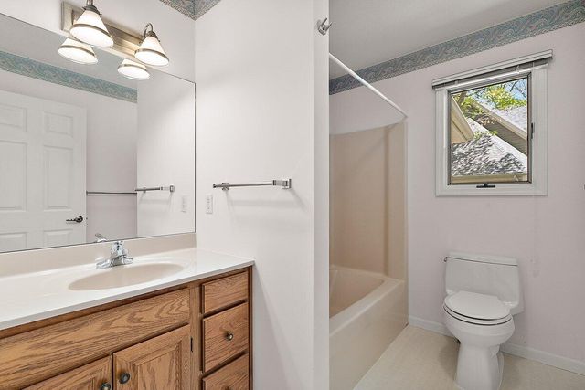 2400 Pine Hill Court, St. Joseph Twp, MI 49085