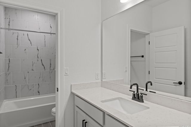 12525 Daingerfield, San Antonio, TX 78253