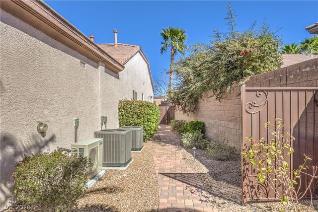 2252 Savannah River Street, Henderson, NV 89044