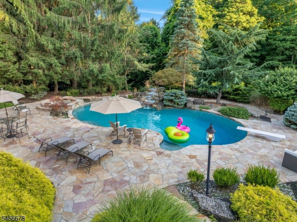 7 Barnsdale Rd, North Caldwell Boro, NJ 07006 — photo 5