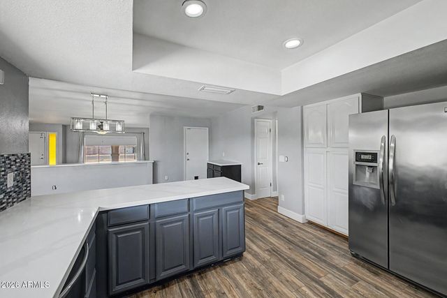 5707 W Cholla Street, Glendale, AZ 85304