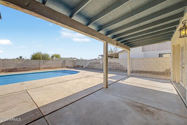 5707 W Cholla Street, Glendale, AZ 85304