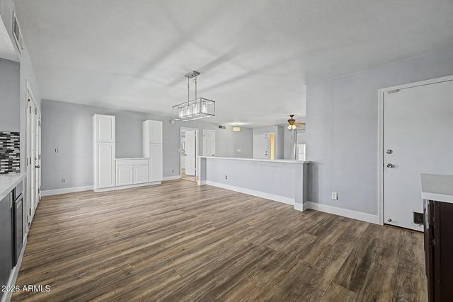 5707 W Cholla Street, Glendale, AZ 85304