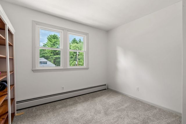 91 Old Derry Road, Londonderry, NH 03053