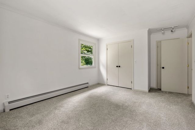 91 Old Derry Road, Londonderry, NH 03053