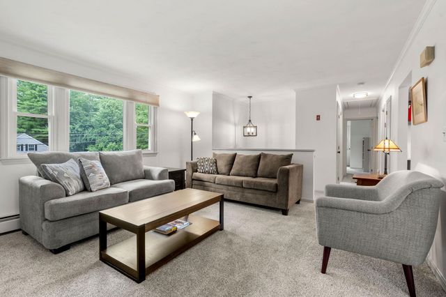 91 Old Derry Road, Londonderry, NH 03053