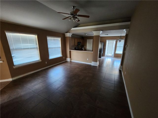 3826 Los Arroyos Dr, Corpus Christi, TX 78414