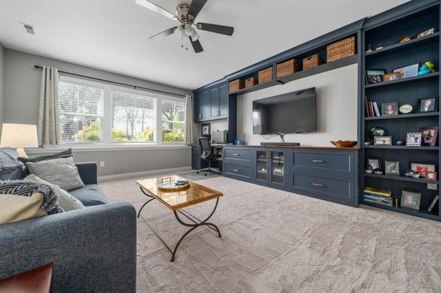3663 Goldenrod Street, Hilliard, OH 43026