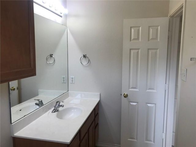 1481 E Old Settlers BLVD 802, Round Rock, TX 78664