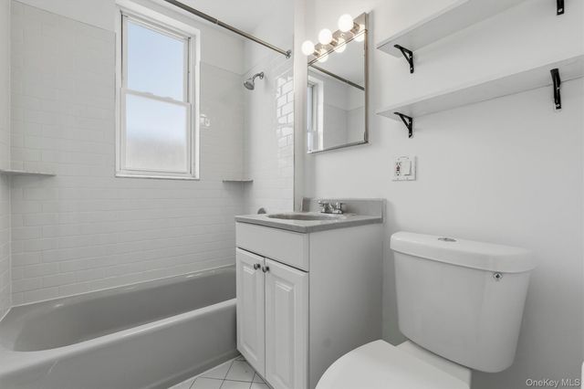 2952 Miles Avenue, Bronx, NY 10465