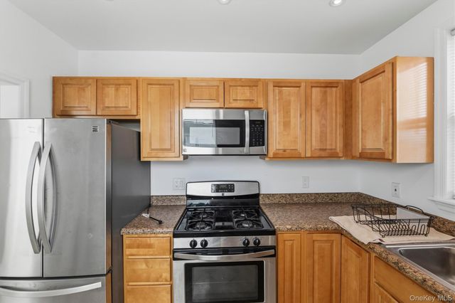 2952 Miles Avenue, Bronx, NY 10465