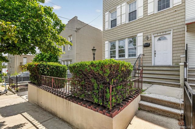 2952 Miles Avenue, Bronx, NY 10465