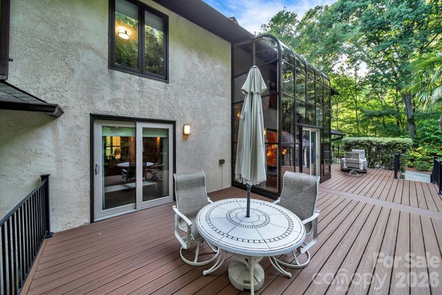 6512 Carmel Hills Drive, Charlotte, NC 28226