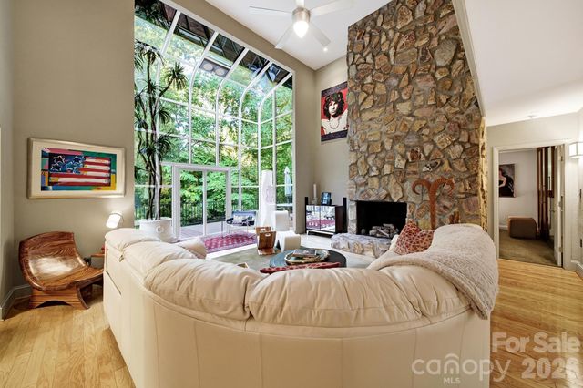 6512 Carmel Hills Drive, Charlotte, NC 28226