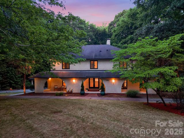 6512 Carmel Hills Drive, Charlotte, NC 28226