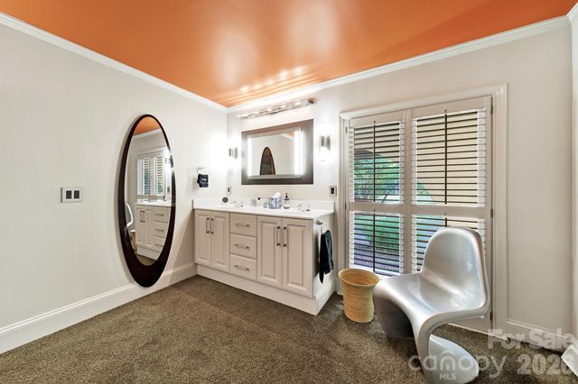 6512 Carmel Hills Drive, Charlotte, NC 28226