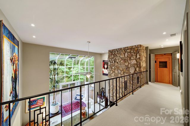 6512 Carmel Hills Drive, Charlotte, NC 28226