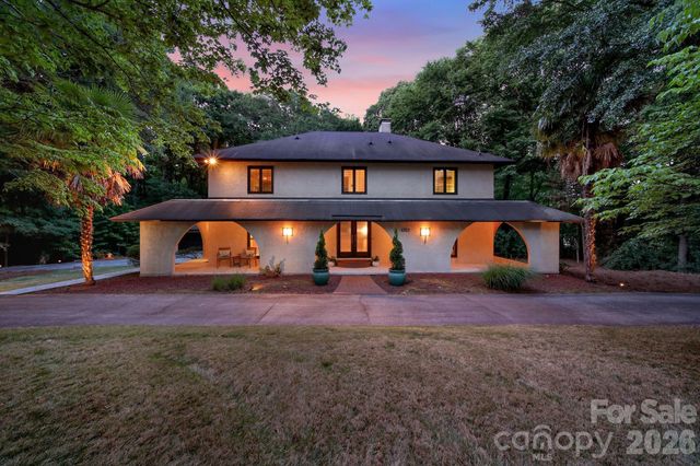 6512 Carmel Hills Drive, Charlotte, NC 28226