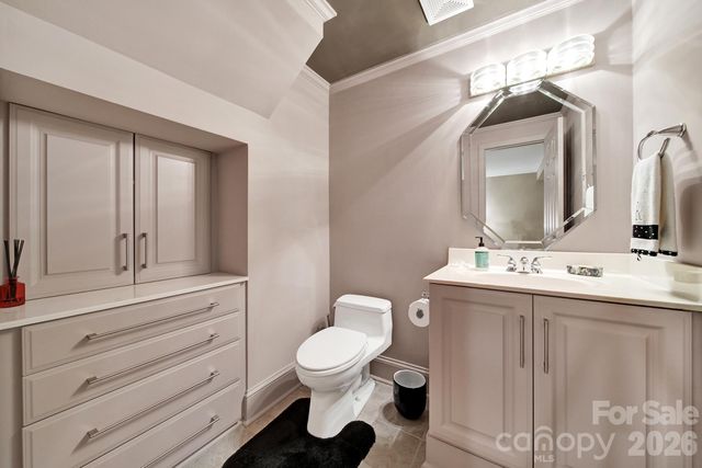 6512 Carmel Hills Drive, Charlotte, NC 28226