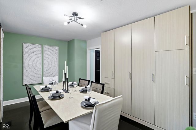 2009 Ruckle Street, Indianapolis, IN 46202