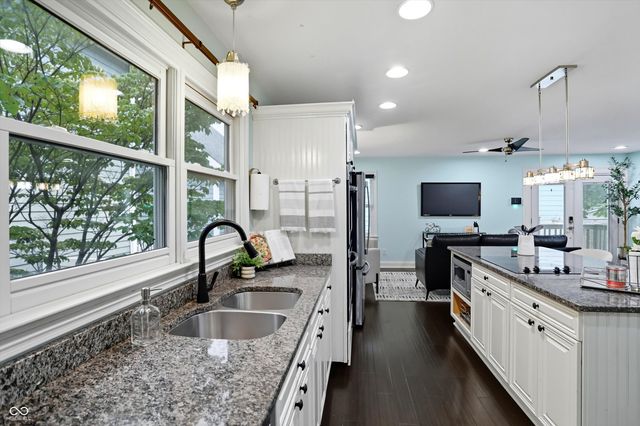 2009 Ruckle Street, Indianapolis, IN 46202