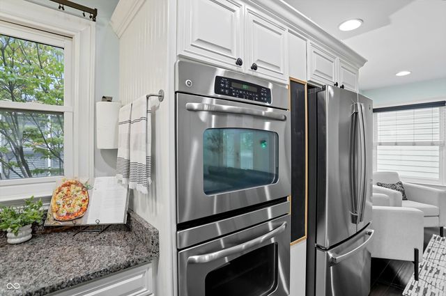 2009 Ruckle Street, Indianapolis, IN 46202