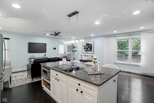 2009 Ruckle Street, Indianapolis, IN 46202