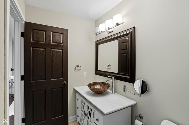 2009 Ruckle Street, Indianapolis, IN 46202