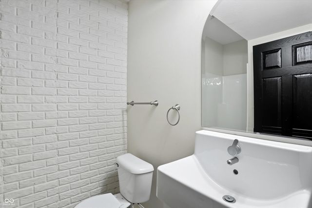 2009 Ruckle Street, Indianapolis, IN 46202