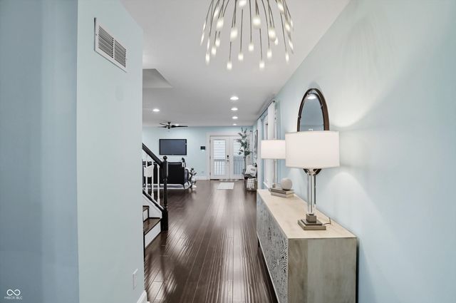 2009 Ruckle Street, Indianapolis, IN 46202