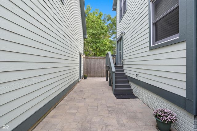 2009 Ruckle Street, Indianapolis, IN 46202