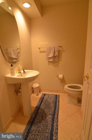 8173 BOSS ST, Vienna, VA 22182