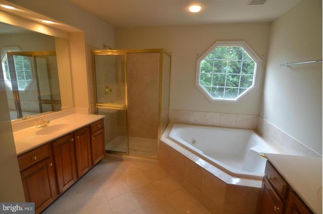 8173 BOSS ST, Vienna, VA 22182