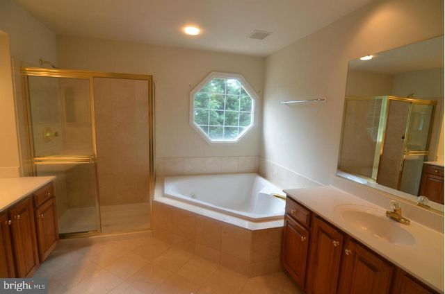 8173 BOSS ST, Vienna, VA 22182