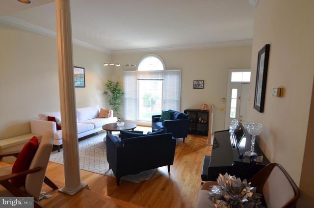 8173 BOSS ST, Vienna, VA 22182