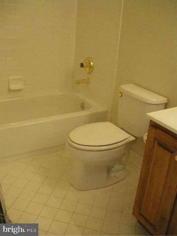 8173 BOSS ST, Vienna, VA 22182