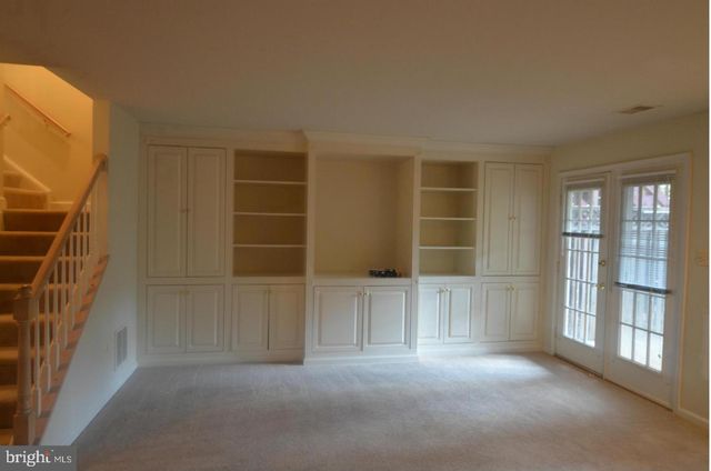 8173 BOSS ST, Vienna, VA 22182