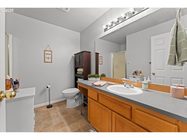 223 Ne 76TH Ave, Hillsboro, OR 97124