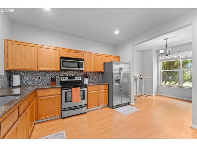 223 Ne 76TH Ave, Hillsboro, OR 97124