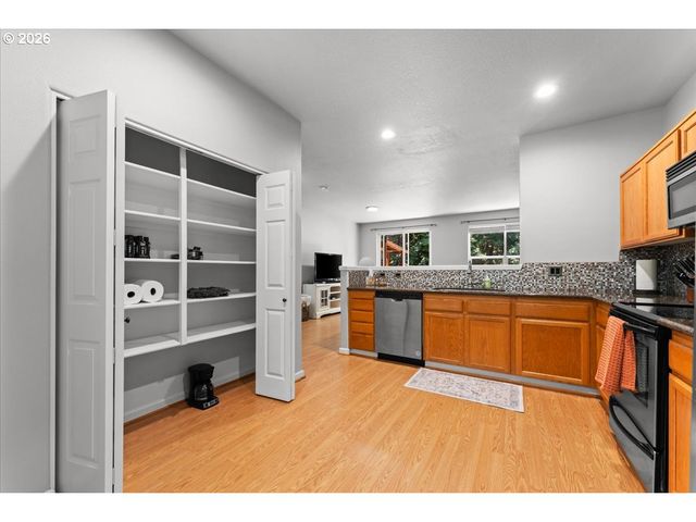 223 Ne 76TH Ave, Hillsboro, OR 97124