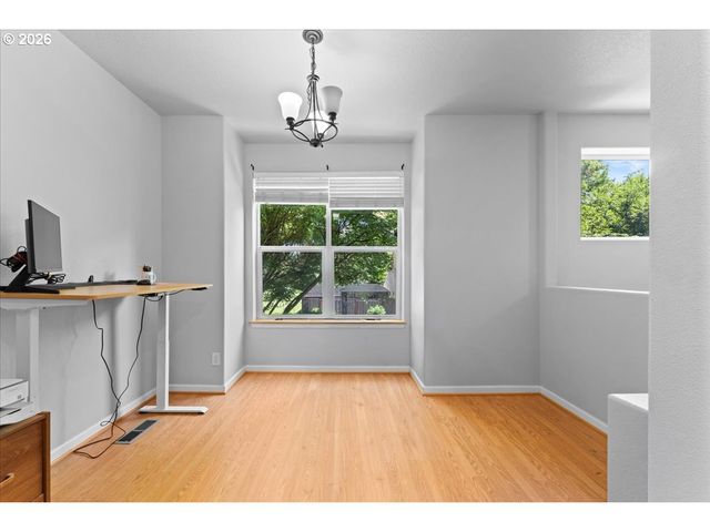 223 Ne 76TH Ave, Hillsboro, OR 97124