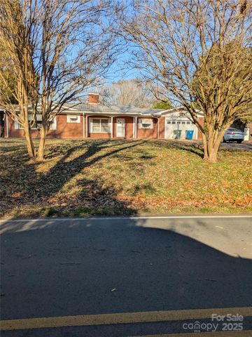 204 Morlan Park Road, Salisbury, NC 28146