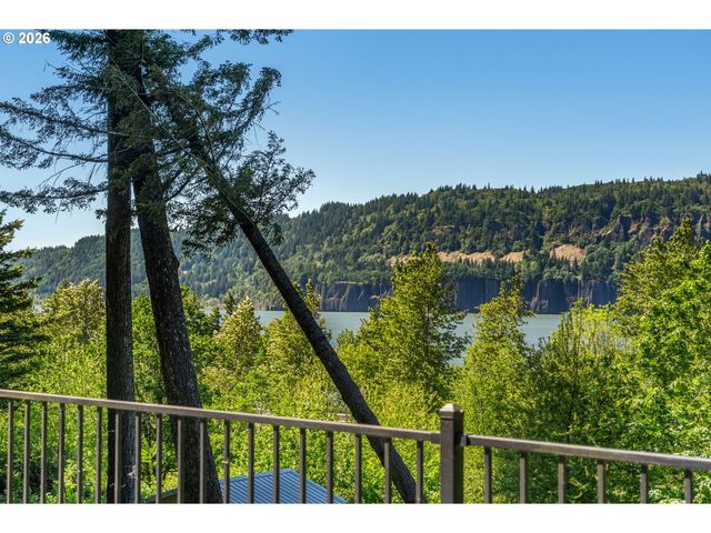 47645 E COLUMBIA RIVER Hwy, Corbett, OR 97019