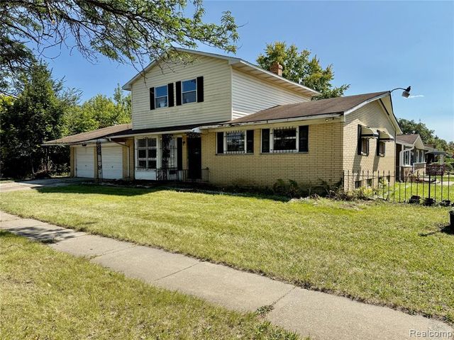 1015 W Carpenter Road, Flint, MI 48505