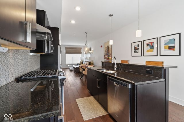 110 E North Street, Indianapolis, IN 46204