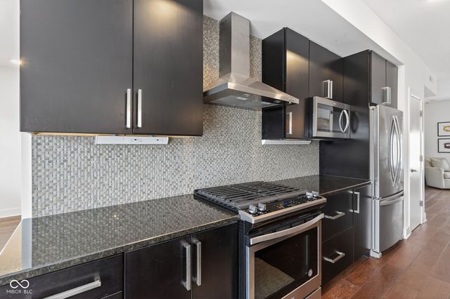 110 E North Street, Indianapolis, IN 46204