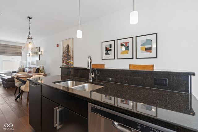 110 E North Street, Indianapolis, IN 46204