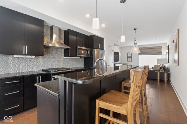 110 E North Street, Indianapolis, IN 46204